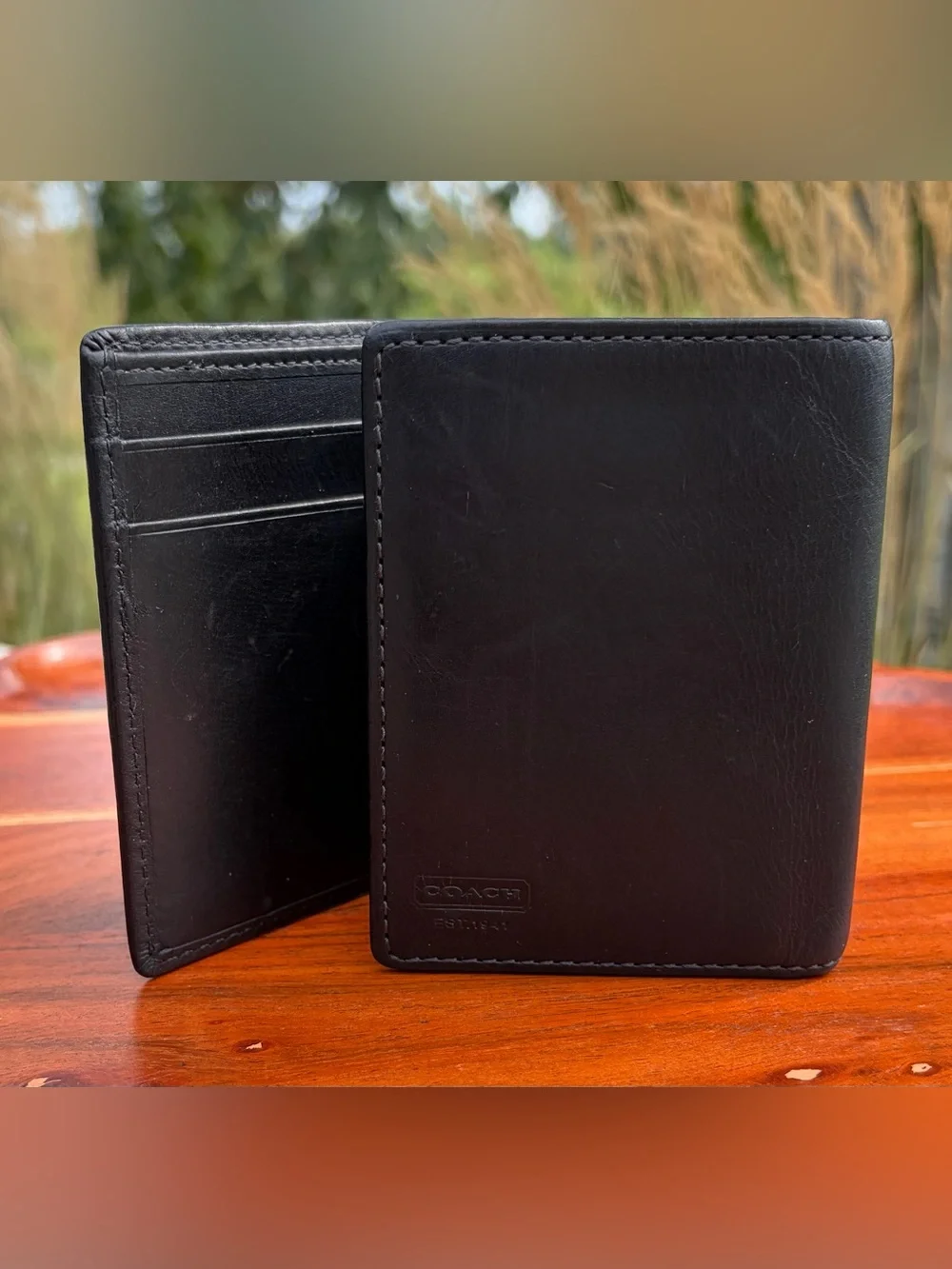 Vintage COACH Water Buffalo Black Leather Card Case Compact Trifold Wallet